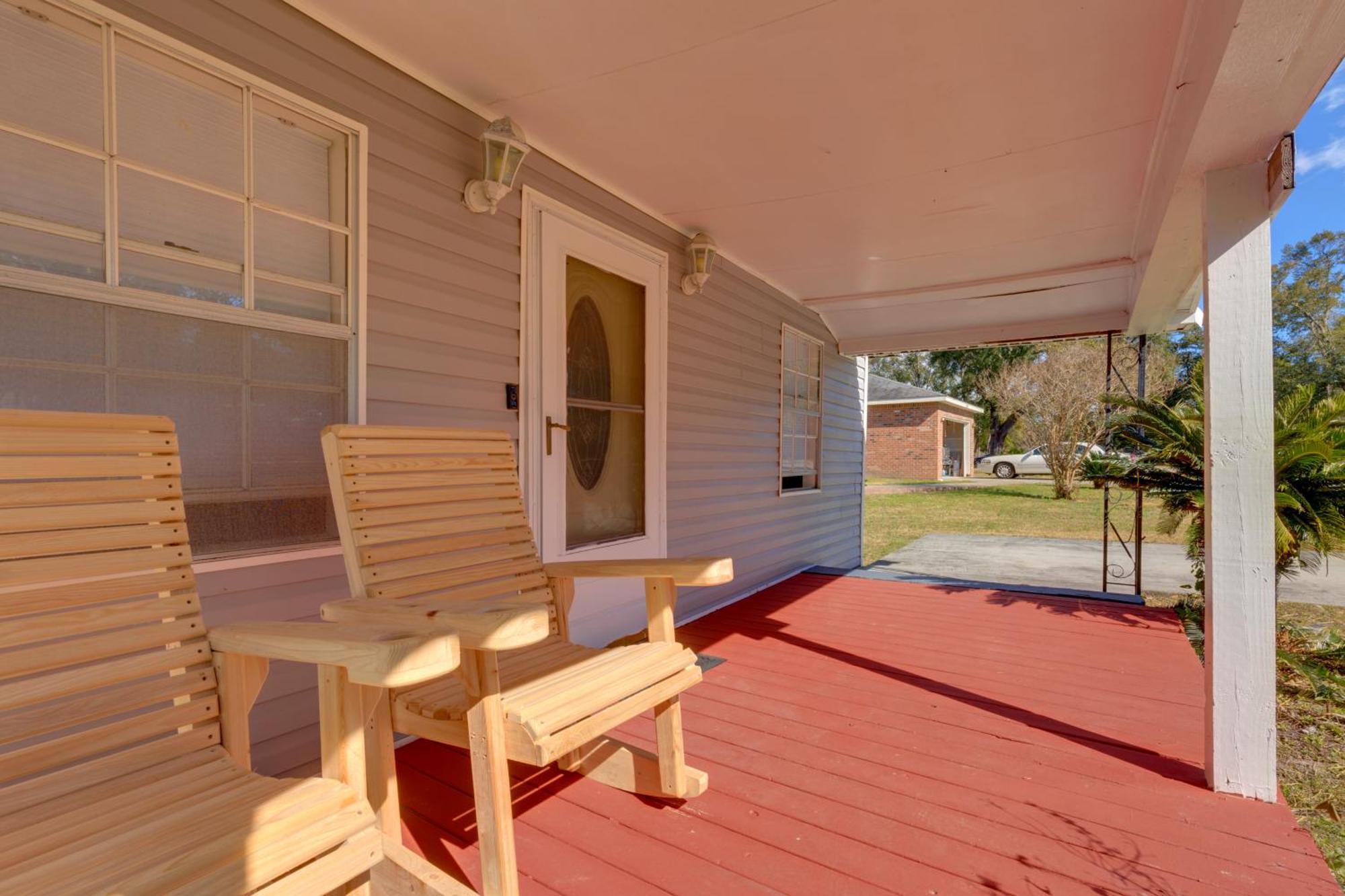 Stunning Gulfport Getaway About 1 Mi To The Beach Екстериор снимка
