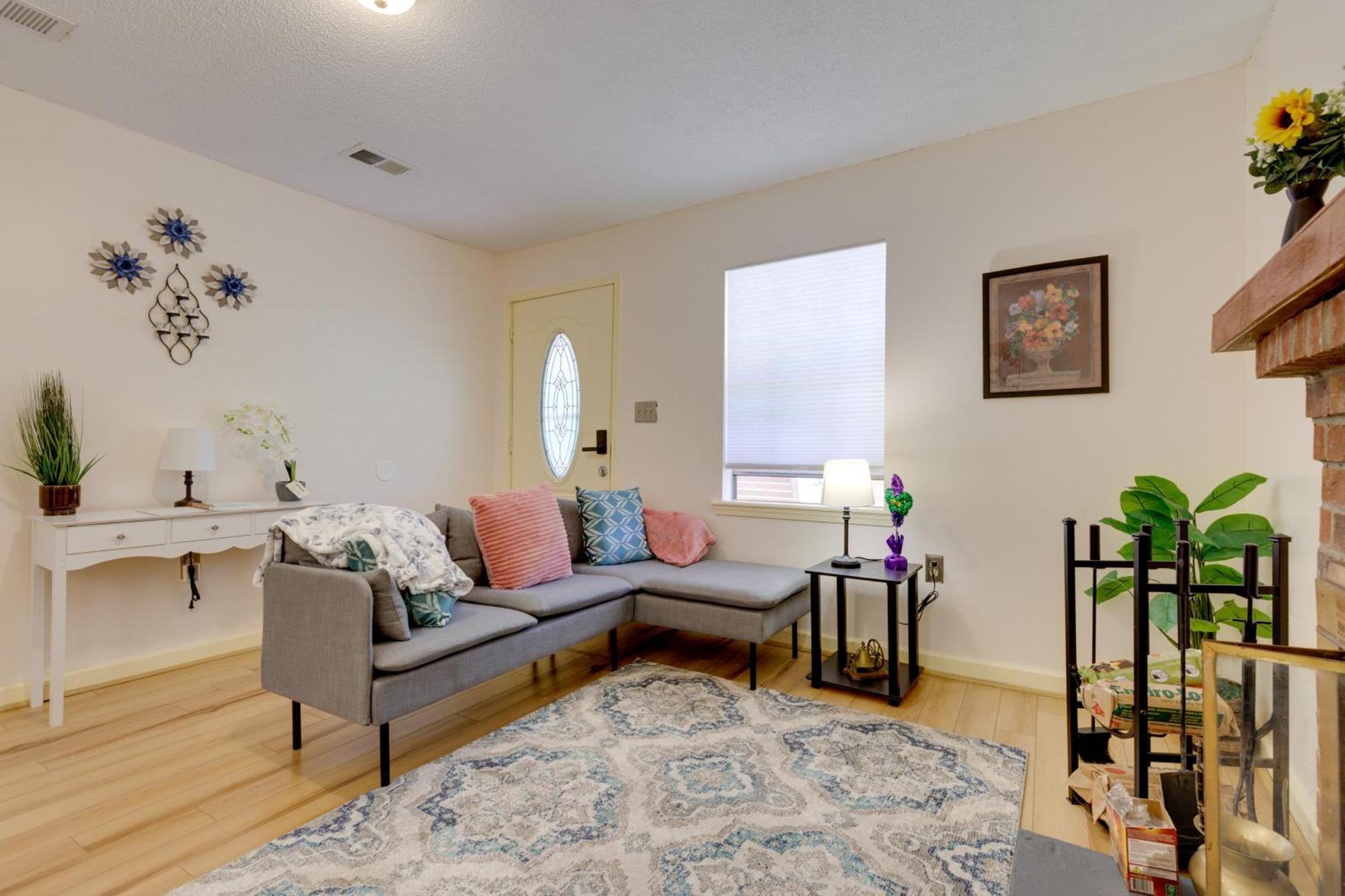 Stunning Gulfport Getaway About 1 Mi To The Beach Екстериор снимка